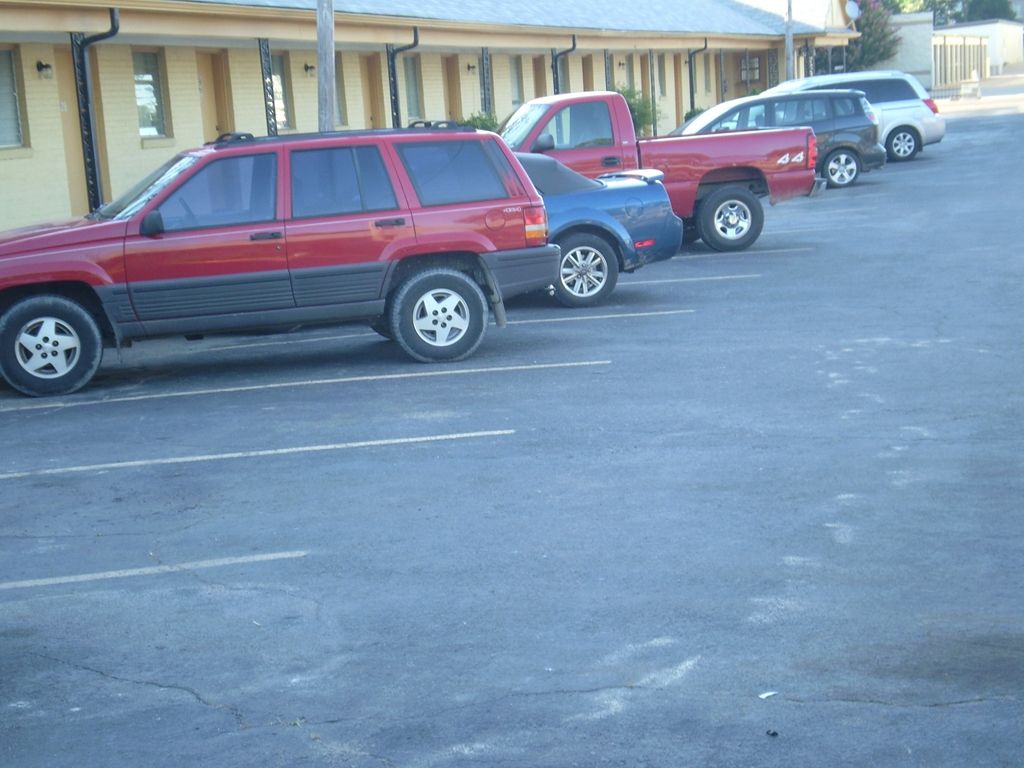 Sunrise Inn - Brownsville Buitenkant foto
